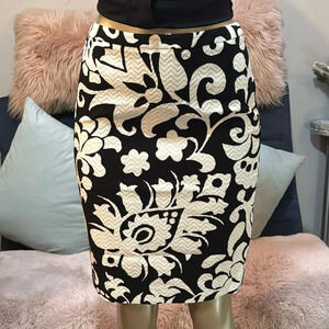 Talbots Black and White Floral Skirt: Petites Size 4, Elegant and Chic"
